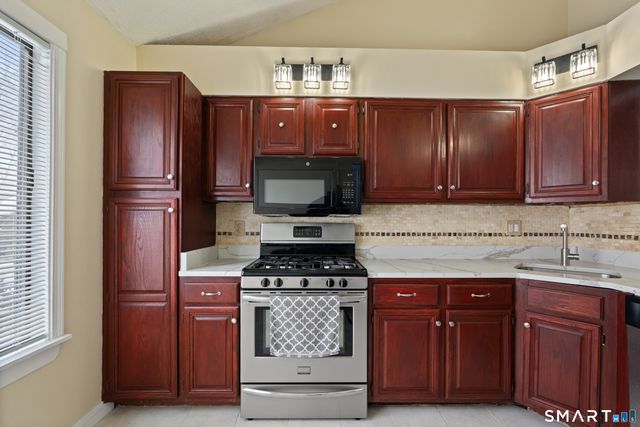 138 Cypress Road 138, Newington, CT 06111