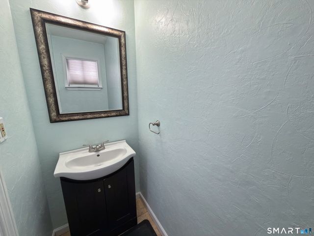 138 Cypress Road 138, Newington, CT 06111