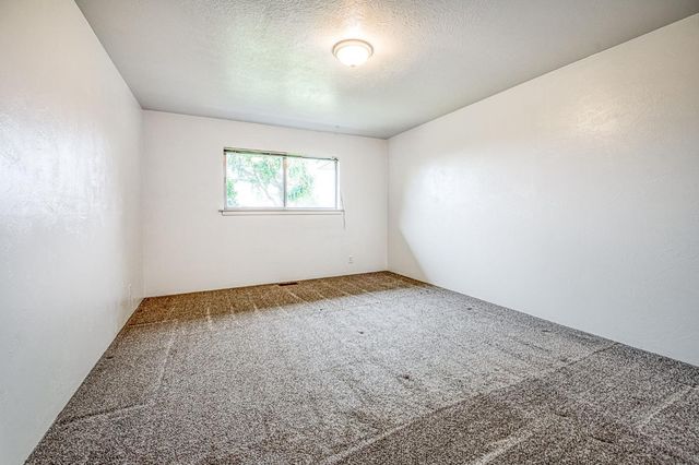 13130 S Henderson Road, Caruthers, CA 93609