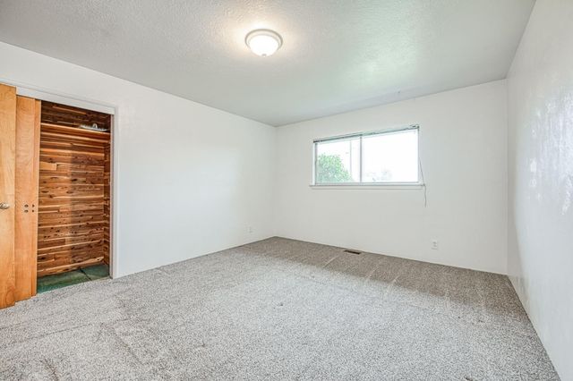 13130 S Henderson Road, Caruthers, CA 93609