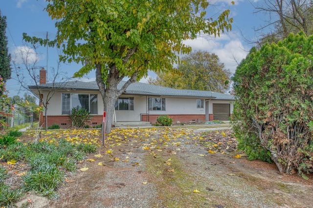 13130 S Henderson Road, Caruthers, CA 93609