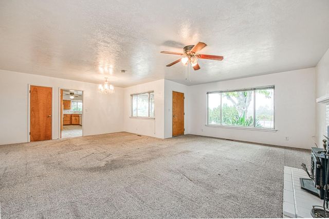 13130 S Henderson Road, Caruthers, CA 93609