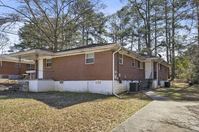 61 Pine Street NE, Fairburn, GA 30213