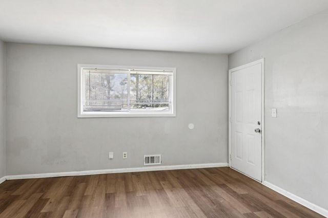 61 Pine Street NE, Fairburn, GA 30213