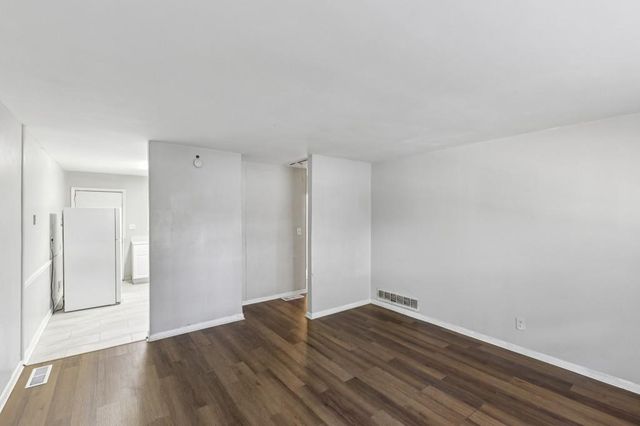 61 Pine Street NE, Fairburn, GA 30213