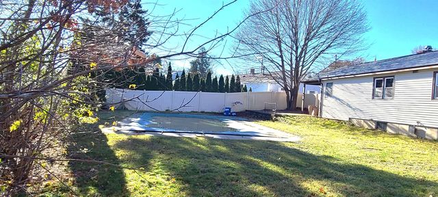 11 Carlson Road, Hampton, NH 03842