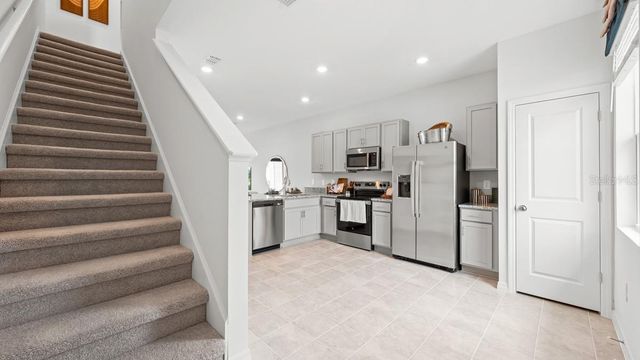 2878 SKYLINE LOOP, Kissimmee, FL 34758