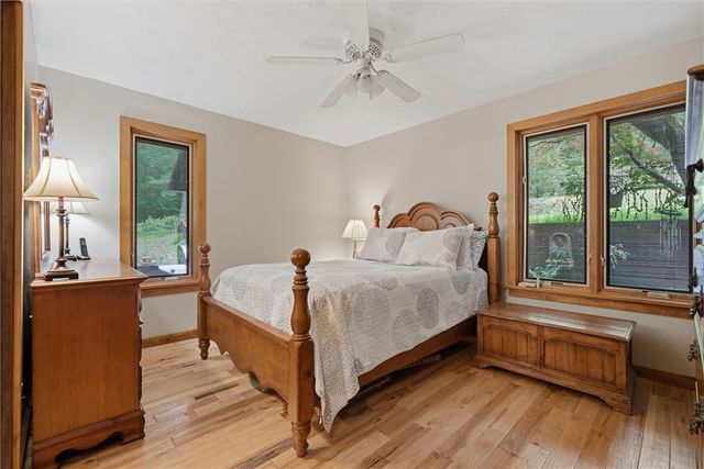 717 Zubal Rd, Washington Twp, PA 15613