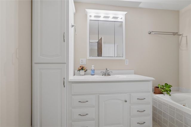 717 Zubal Rd, Washington Twp, PA 15613