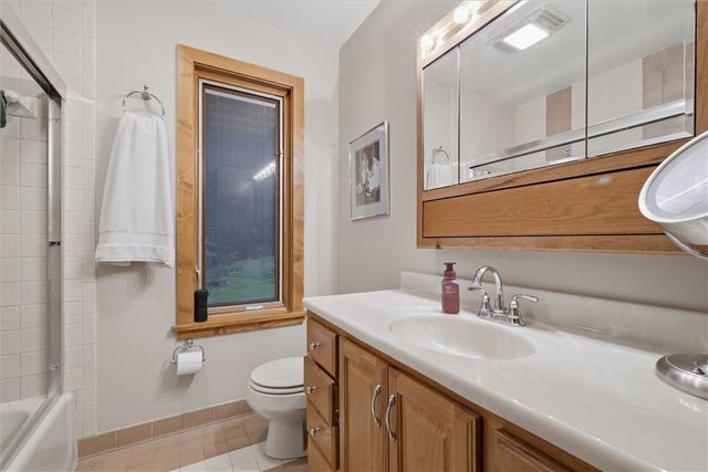 717 Zubal Rd, Washington Twp, PA 15613