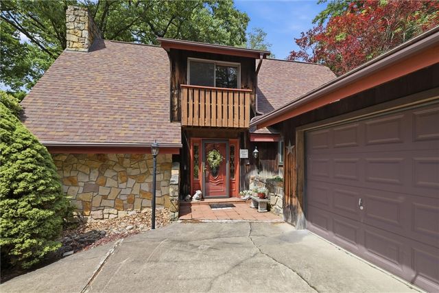 717 Zubal Rd, Washington Twp, PA 15613