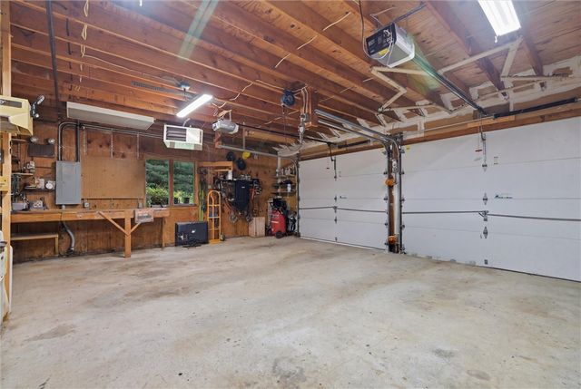 717 Zubal Rd, Washington Twp, PA 15613