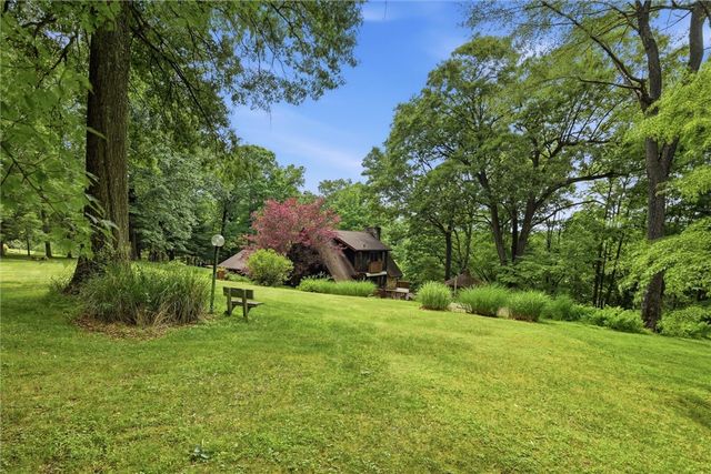 717 Zubal Rd, Washington Twp, PA 15613