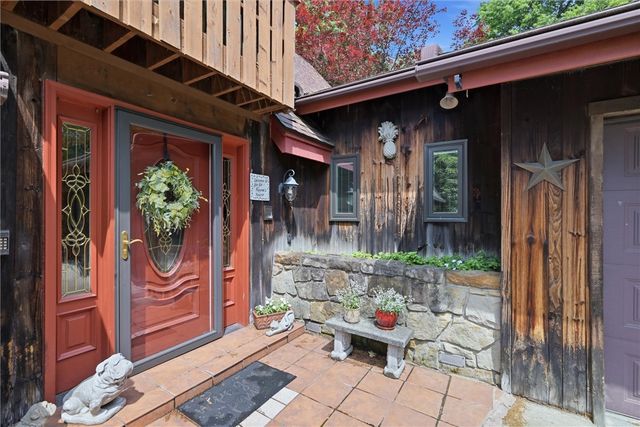 717 Zubal Rd, Washington Twp, PA 15613