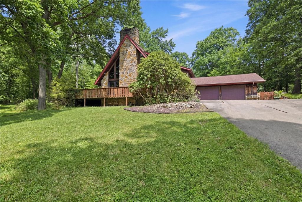 717 Zubal Rd, Washington Twp, PA 15613