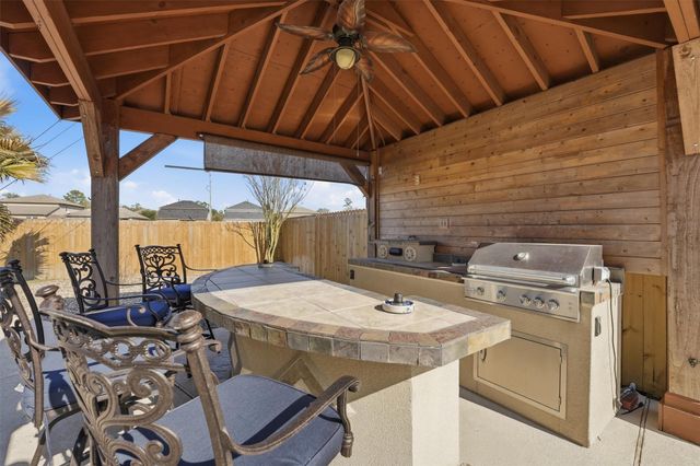 24630 Emerald Pool Falls Drive, Tomball, TX 77375