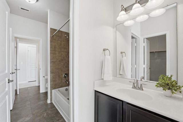 24630 Emerald Pool Falls Drive, Tomball, TX 77375