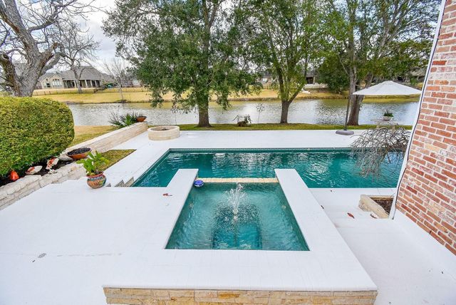 32426 Watersmeet Street, Fulshear, TX 77441