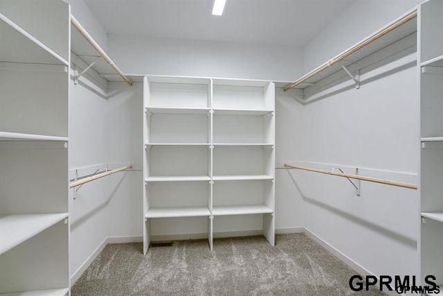 9467 Linwood Place, Lincoln, NE 68505