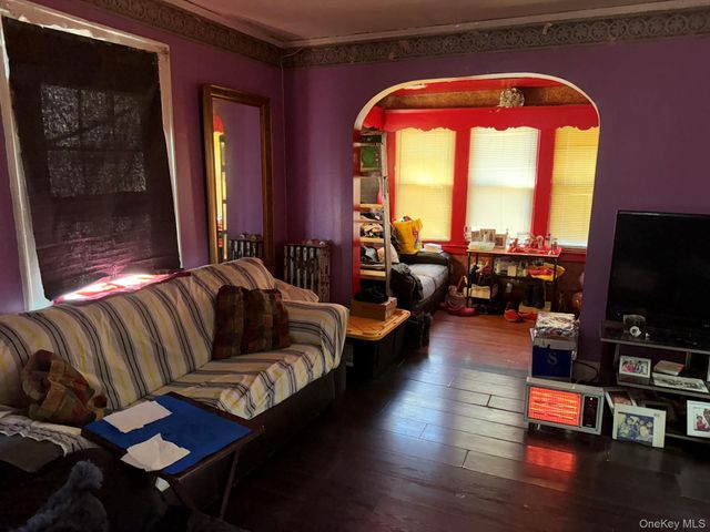 3814 Secor Avenue, Bronx, NY 10466