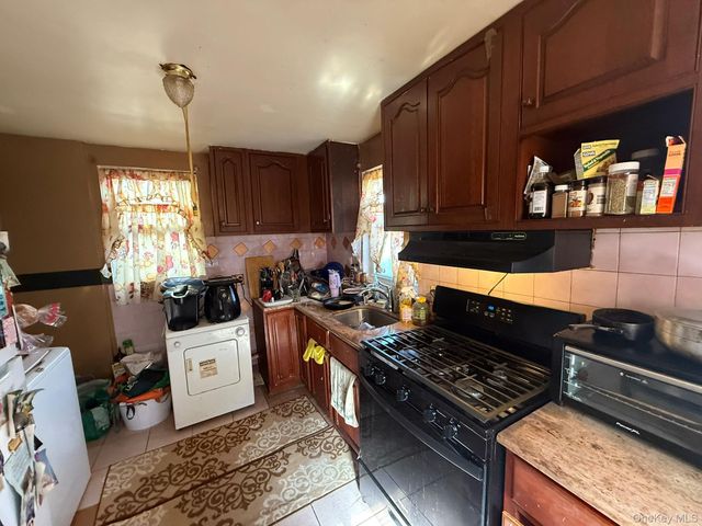 3814 Secor Avenue, Bronx, NY 10466