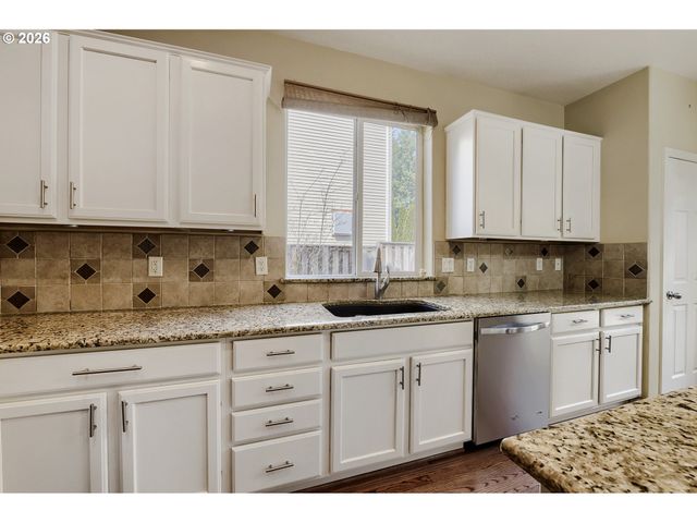 16065 Sw TOWHEE Ln, Beaverton, OR 97007