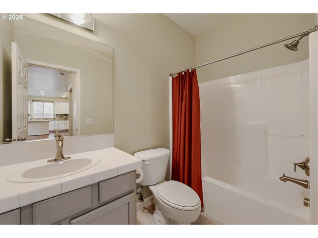 16065 Sw TOWHEE Ln, Beaverton, OR 97007