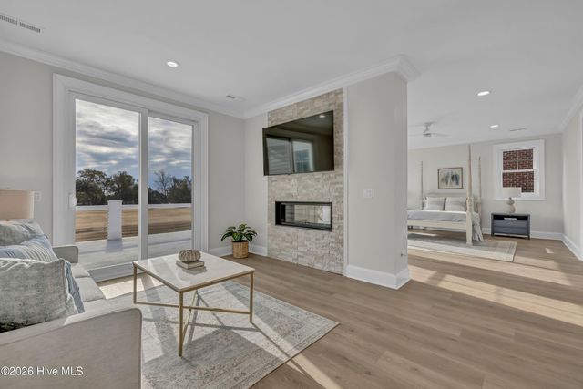 1401 Regatta Drive, Wilmington, NC 28405