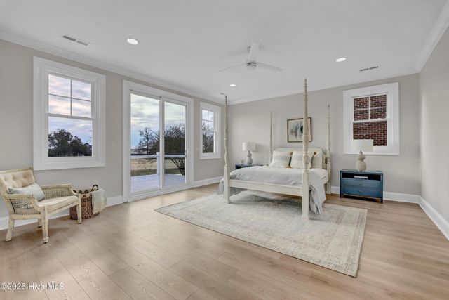 1401 Regatta Drive, Wilmington, NC 28405