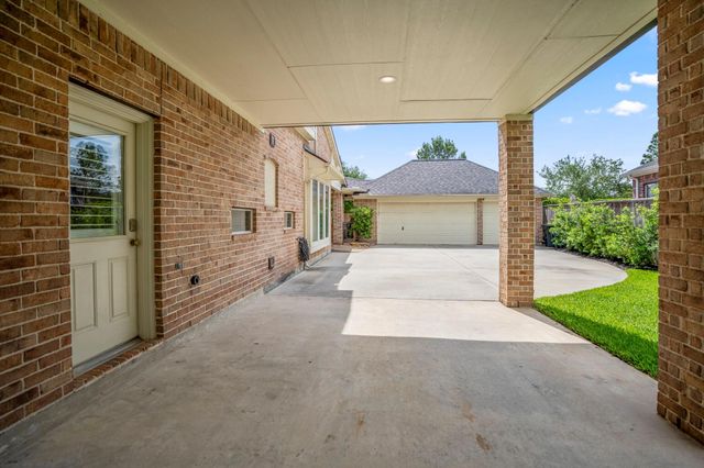 9707 Blue Cruls Way, Spring, TX 77379
