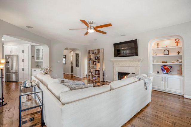 9707 Blue Cruls Way, Spring, TX 77379