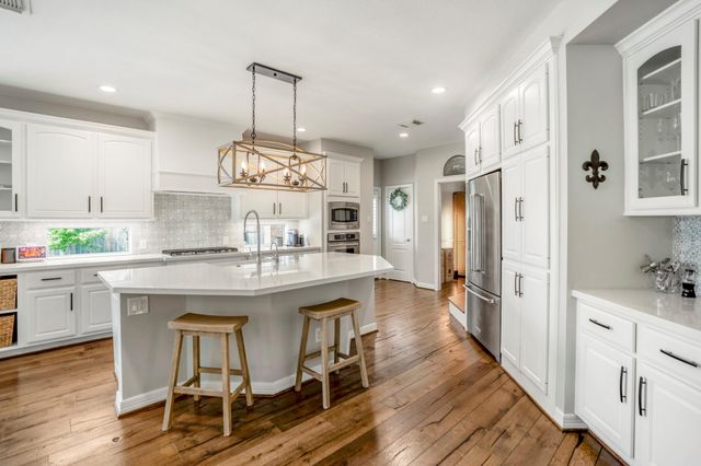 9707 Blue Cruls Way, Spring, TX 77379