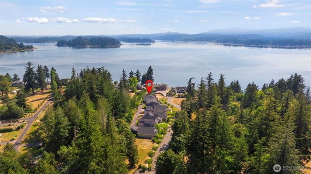 6112 Harbor Inlet Lane NW, Bremerton, WA 98311