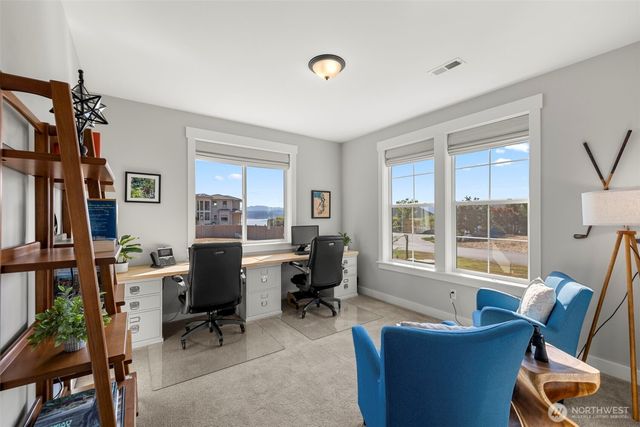 6112 Harbor Inlet Lane NW, Bremerton, WA 98311
