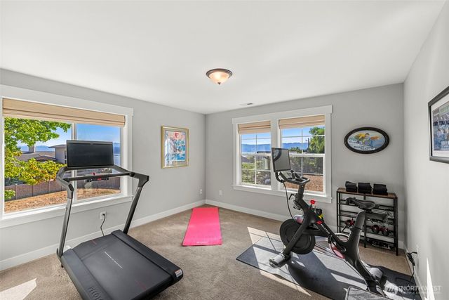 6112 Harbor Inlet Lane NW, Bremerton, WA 98311
