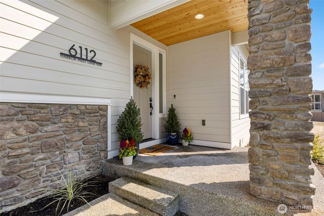 6112 Harbor Inlet Lane NW, Bremerton, WA 98311