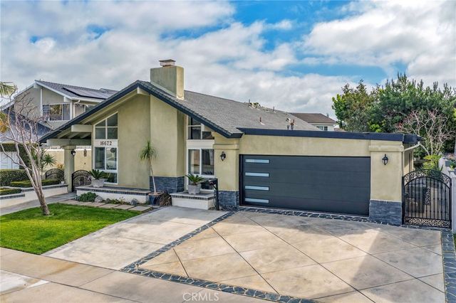 16672 Bolero Ln, Huntington Beach, CA 92649