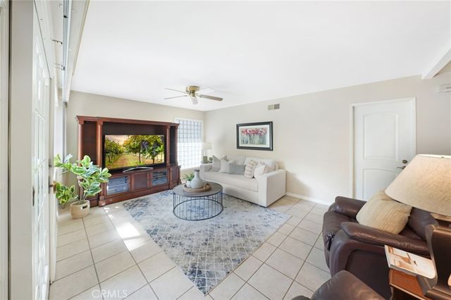 16672 Bolero Ln, Huntington Beach, CA 92649