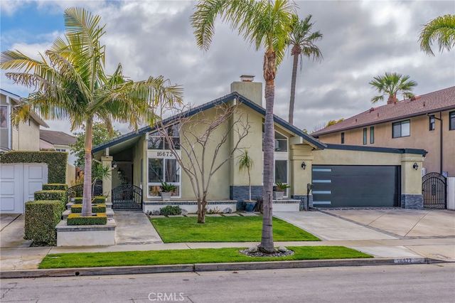 16672 Bolero Ln, Huntington Beach, CA 92649