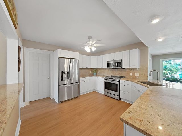 6601 RENALDO WAY S, St Petersburg, FL 33707