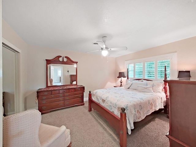 6601 RENALDO WAY S, St Petersburg, FL 33707