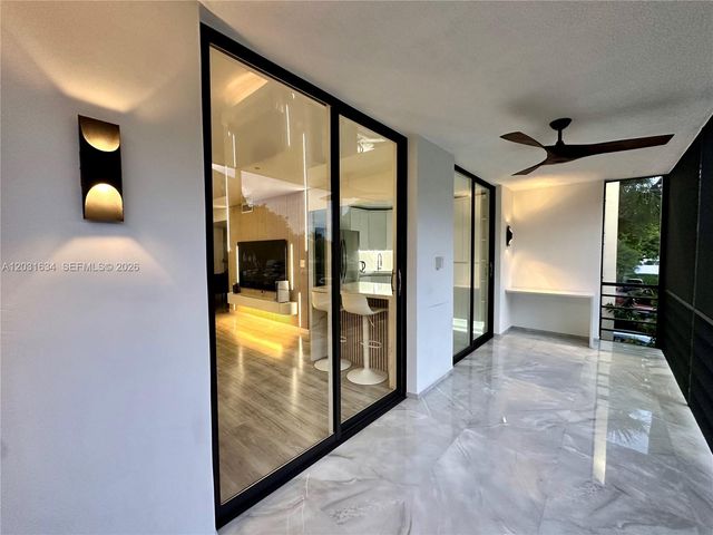 671 NE 195th St 205E, Miami, FL 33179