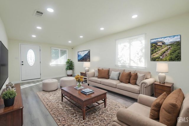 3501 Oliver Street, Bakersfield, CA 93307