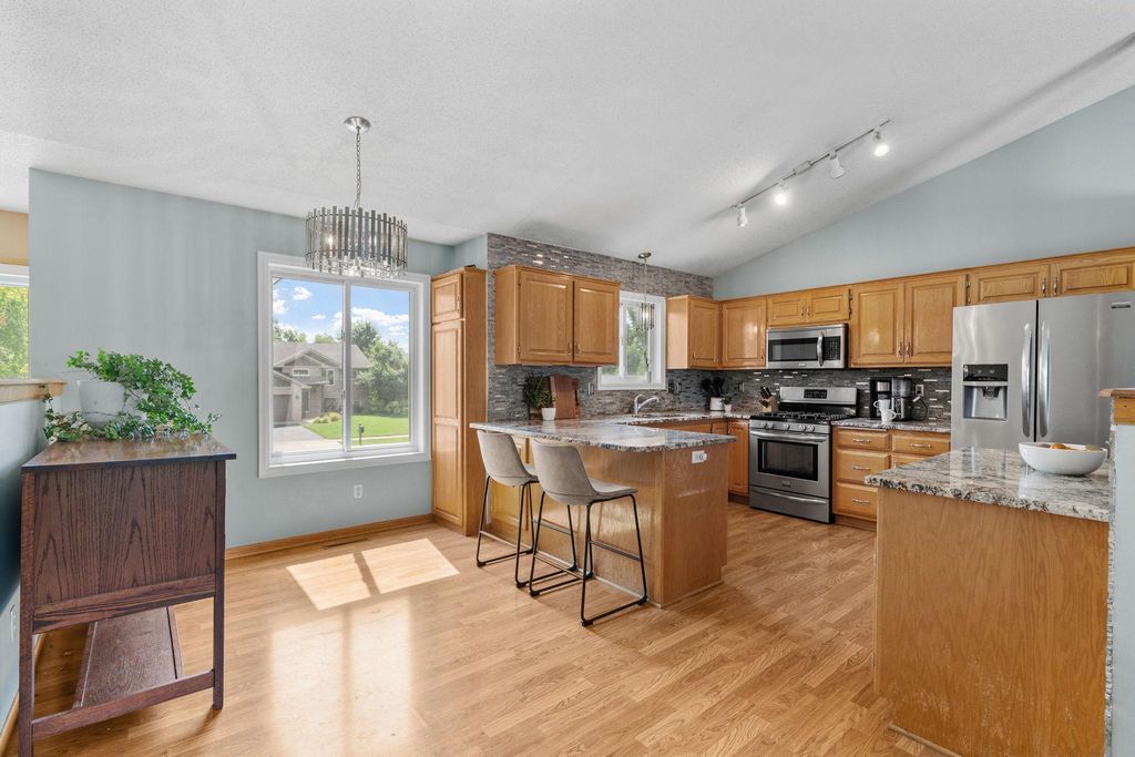18566 96th Place N, Maple Grove, MN 55311 — photo 4