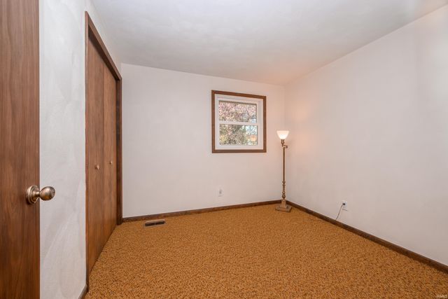 5090 N County Road 925 W, Yorktown, IN 47396