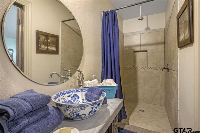 395 County Road 2482, Mineola, TX 75773