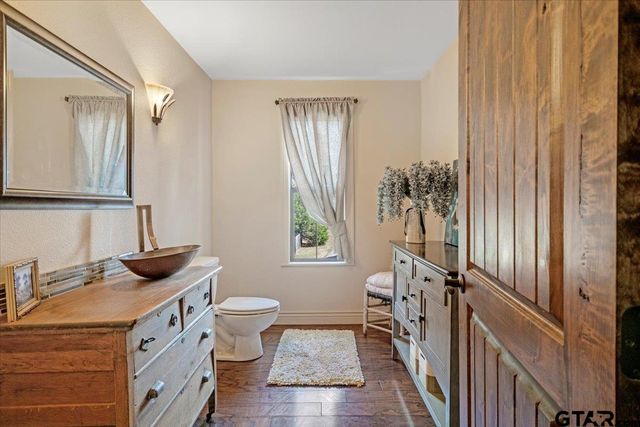 395 County Road 2482, Mineola, TX 75773