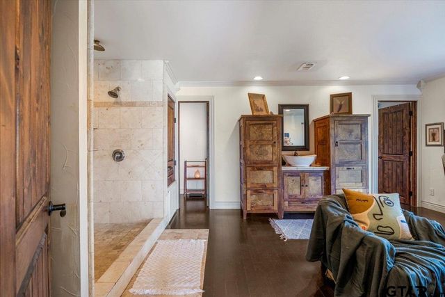 395 County Road 2482, Mineola, TX 75773