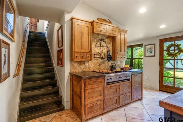 395 County Road 2482, Mineola, TX 75773