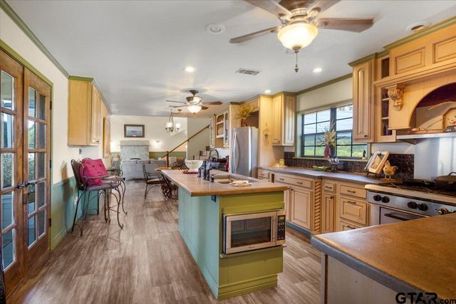 395 County Road 2482, Mineola, TX 75773